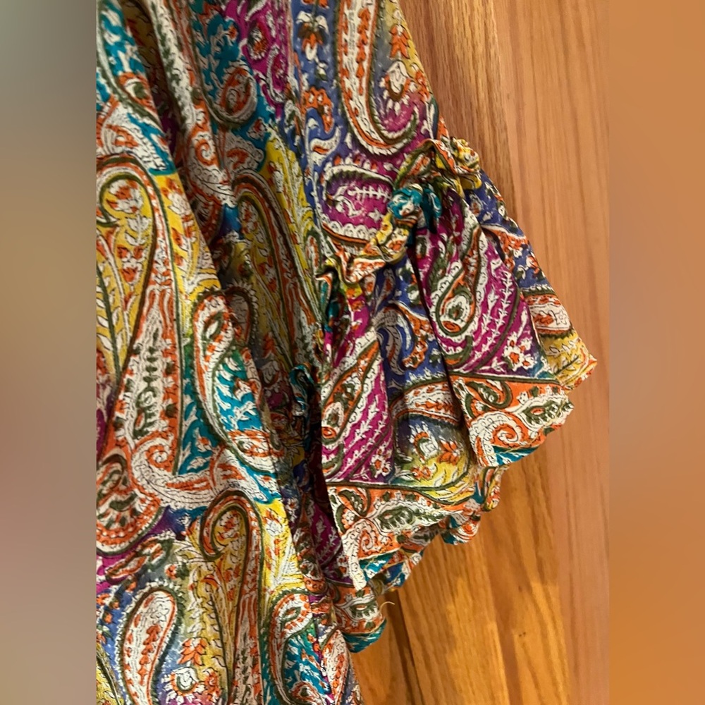 Tolani Silk Ruffled Split V-Neck w/ Ties & 3/4 Flutter Sleeves Paisley Blouse XS - Picture 9 of 11